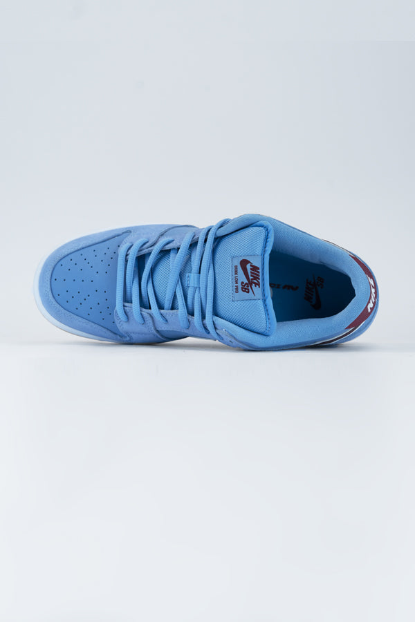 SB Dunks Low Valour Blue