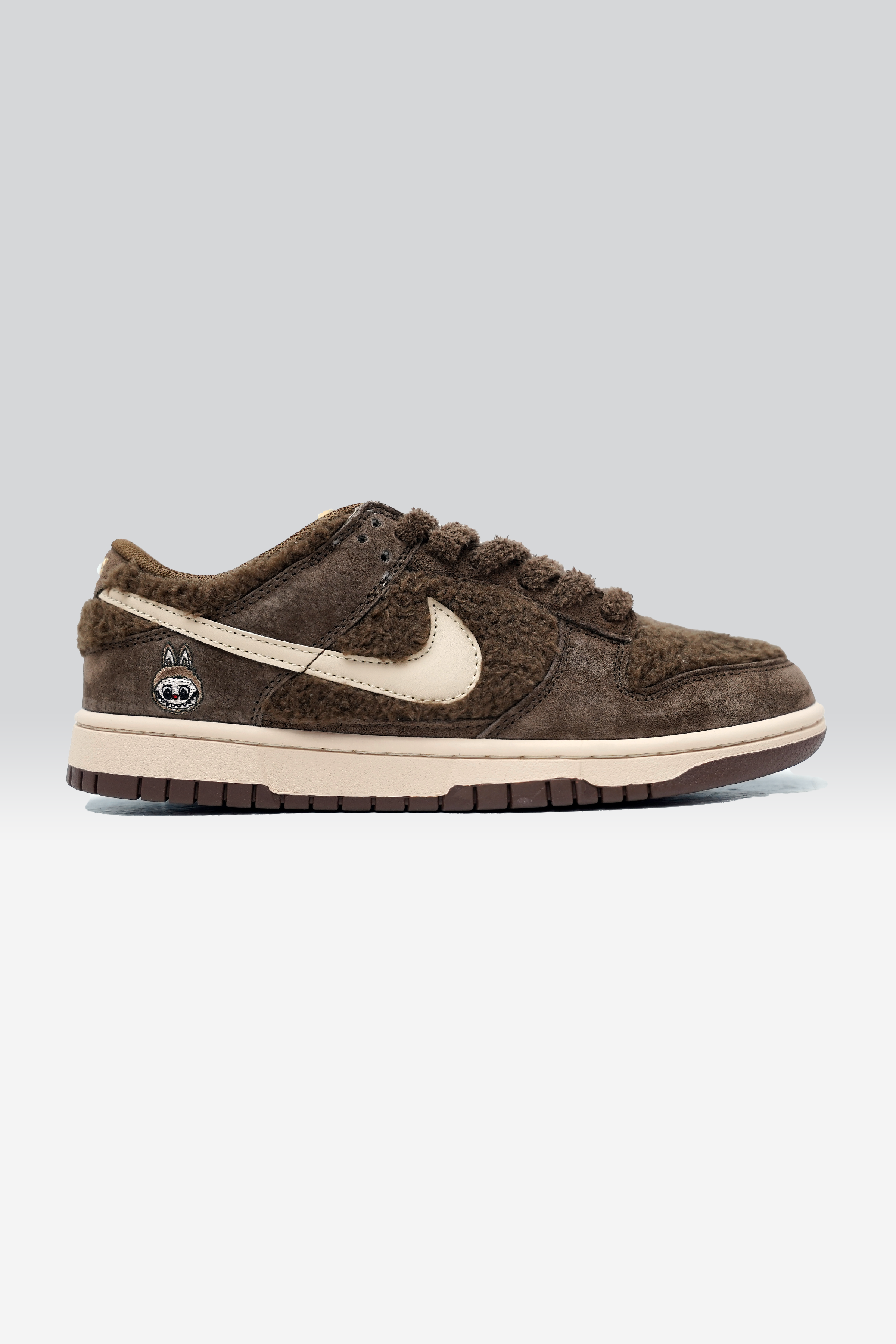 sb dunks website