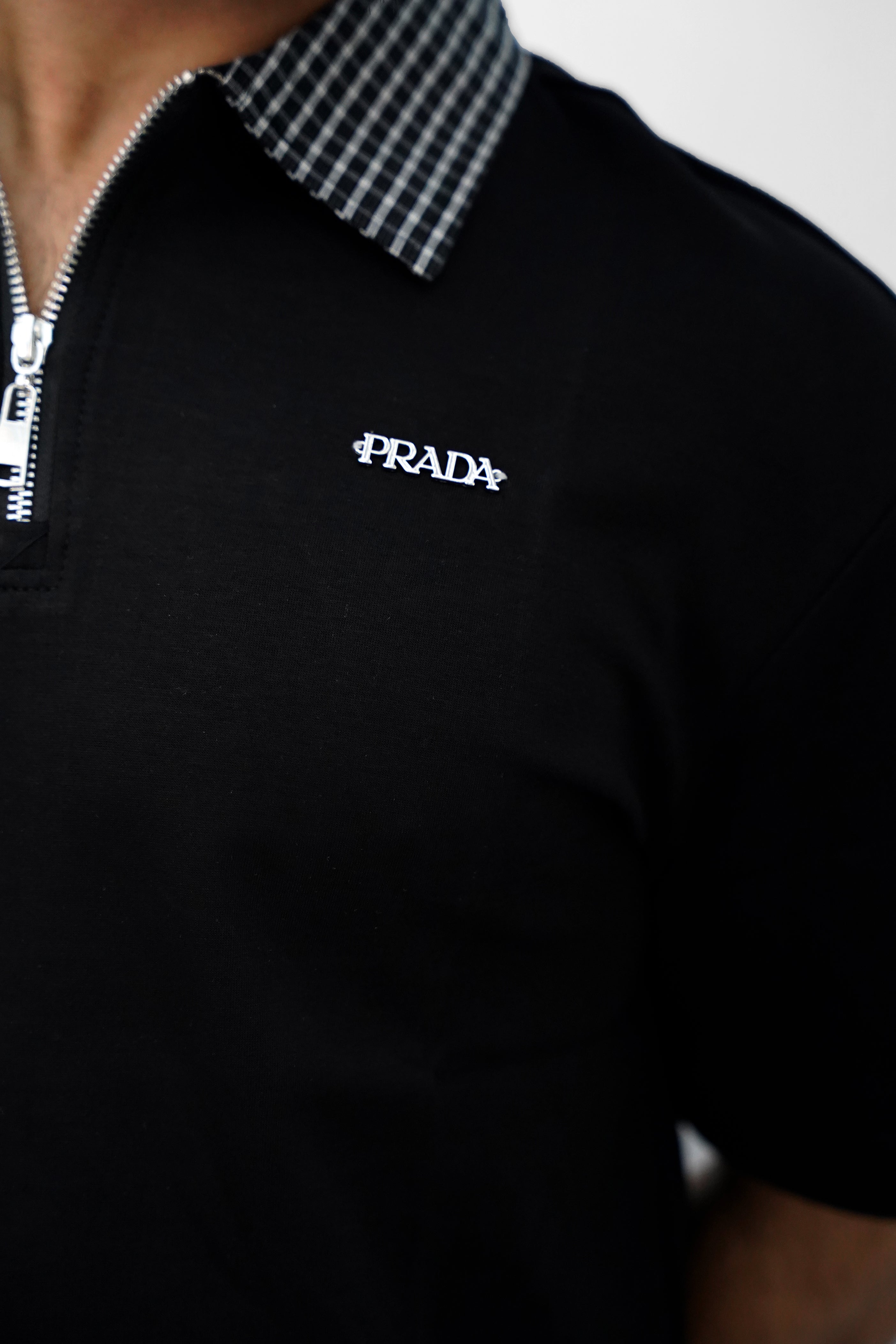 Prada Black Zip Polo Shirt PS-4325 – Splayd