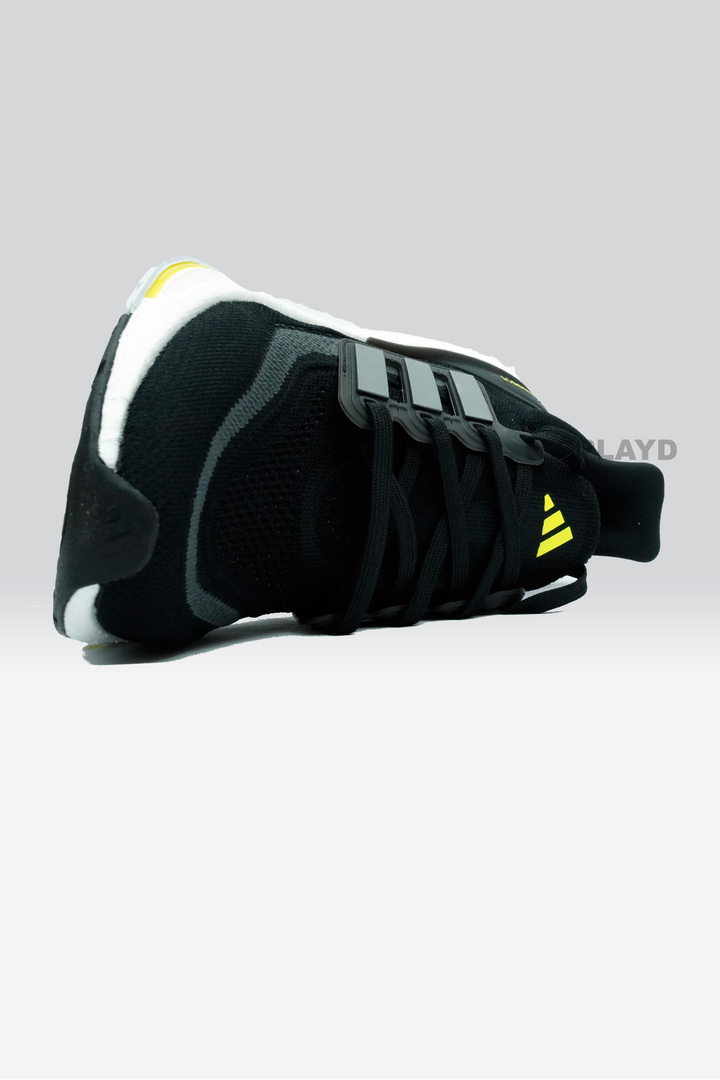 Ultra Boost Light Core Black Volt SPLAYD